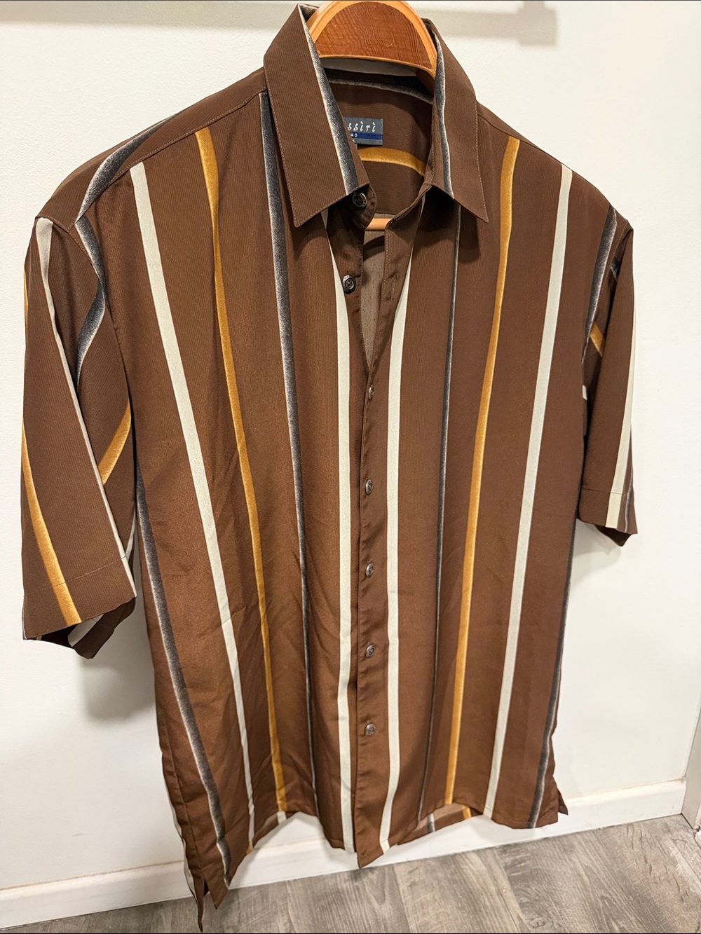 Men's Brown Striped Short-Sleeve Button-Down Shirt - Casual